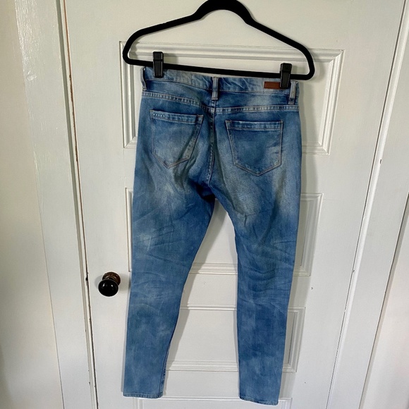 BLANK NYC Distressed Skinny Jeans Shopbop Size 26 - Picture 8 of 8
